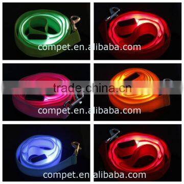 Pet Products LED Dog Leashes Lustrous Pet Hauling Ropes for Dogs photo-5