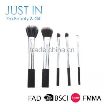 5Pcs Silver Makeup Cosmetic Brush Set Kit Include Face Check Angled Shadow Base Shadow Eyeliner Brush                        
                                                Quality Choice
                                                    Most Popular