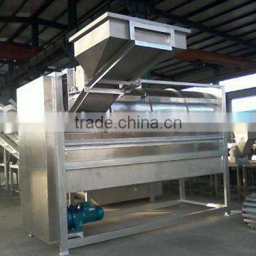 Oil extracting machine for orange