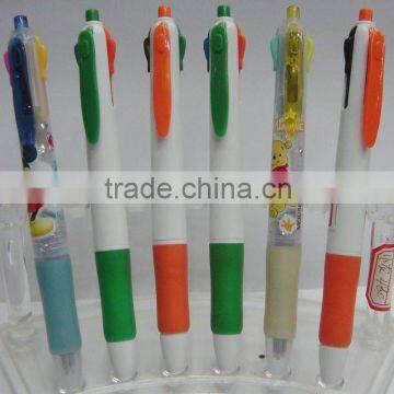 Yiwu Multicolor four colors Ballpoint pen fourcolors plastic ballpen With hook