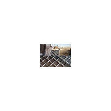 Welded wire mesh fabrics