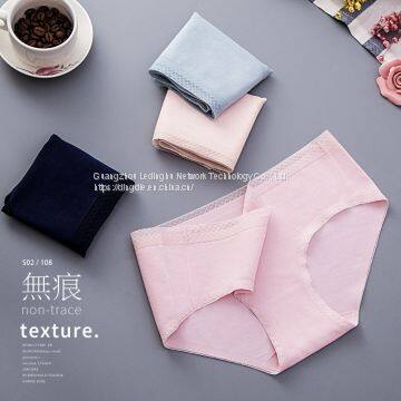 One-piece seamless underwear ladies cotton antibacterial girl underpants student lace mid-waist Japanese breathable briefs