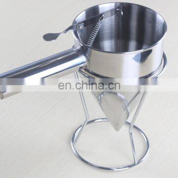 Commercial Use Snack Cooking Equipment Waffle Dispenser Stainless Steel Funnel For Kitchen