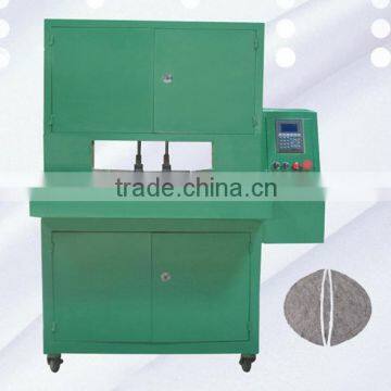 Shoulder pad seperating machine