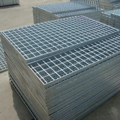 Anti-Slip Steel Grating Panels for Enhanced Safety in Wet and Slippery Work Areas