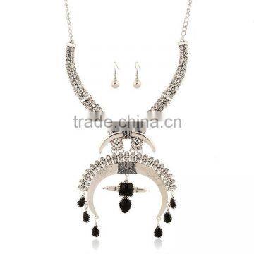 2016 Simulated Diamond Fashion Semicircle Necklace Exaggerated Metallic Jewelry Set photo-6