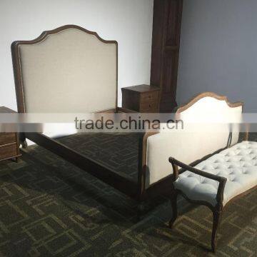 Classical Style Wooden Frame King Size Bedroom Furniture Antique Bed photo-2