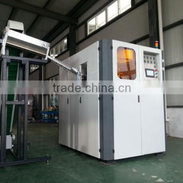 Automatic wide diameter bottle blow molding machine