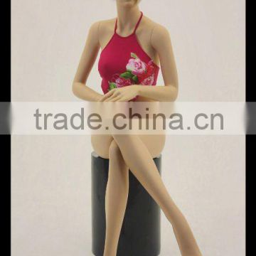 Headless fashion female mannequin