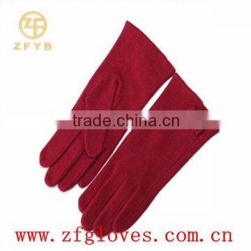 wholesale Ladies wearing custom wool gloves