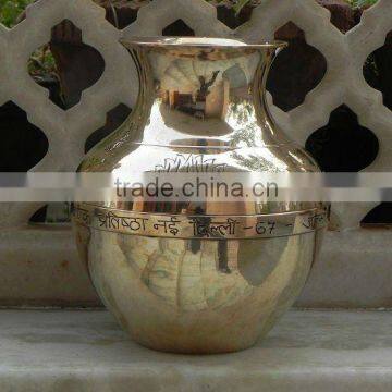 Vintage Pot buy at best prices on india Arts Pal