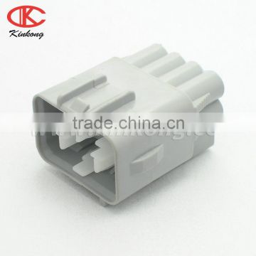 8Pin male automotive plug