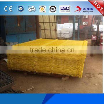 Hot Sale Factory Price Bending Triangle Fence Top Quality 2x2 Galvanized Welded Wire Mesh Panel photo-5