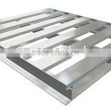 LIGHTWEIGHT HEAVY DUTY ALUMINUM PALLET photo-3