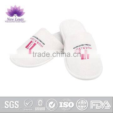 Promotional women bathroom slippers China manufacturer