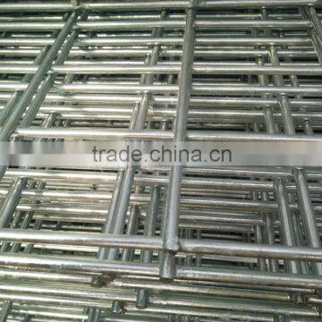 The low price 2x2 galvanized welded wire mesh panel