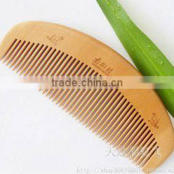 2013 fashion design carved wooden comb for sales