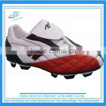 2016 original design students anti-slip outdoor turf soccer shoes with cleats