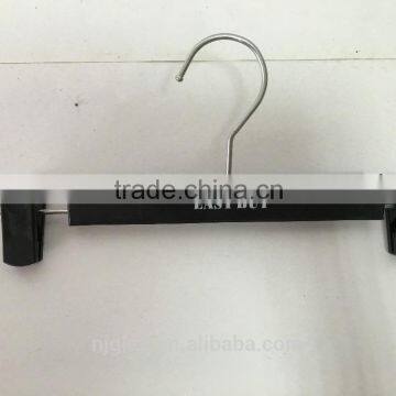 Plastic Hanger With Two Clips