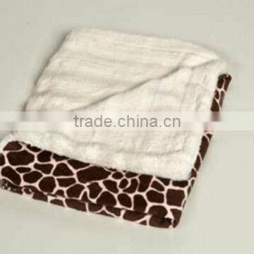 giraffe throw