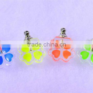 Luminous four leaf clover crystal pendant keychain for business promotion gift
