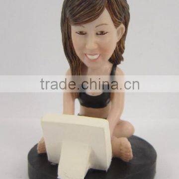 customize Sexy girl sitting resin figure