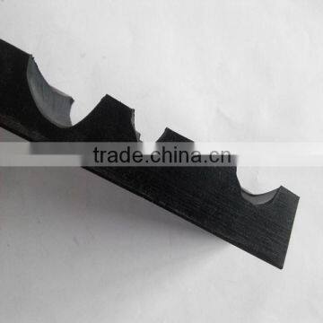 Manufacturers make standard pipe rubber retaining clip