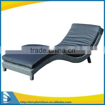 Comfortable outdoor lounger,garden chaise lounger,patio sun lounger