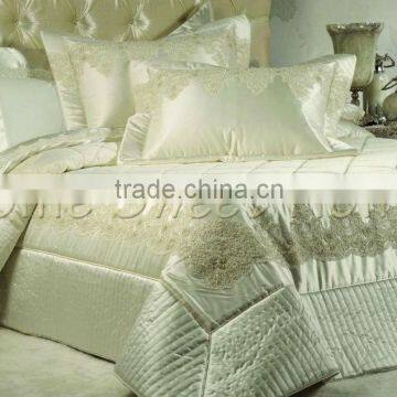 NOVIA LUXURY BEDSPREAD SET OF 4 PCS / BEDDING