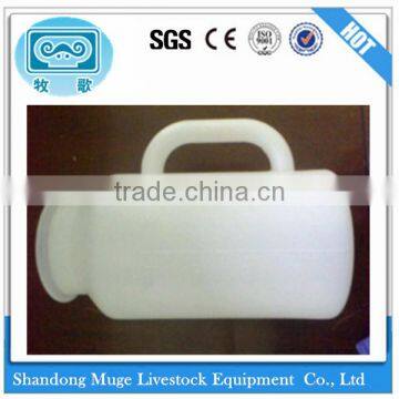 Factory Direct Wholesale Calf Feeding Bottle