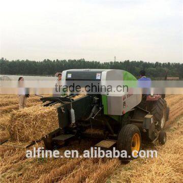Factory directly sale high efficiency self-propelled square hay baler