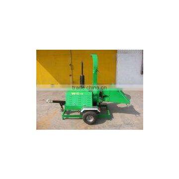 Wood chutter with engine power self ,hydraulic feeding,3 cylinders engine