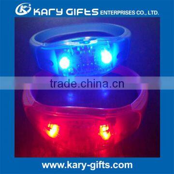 Factory Offer Sound Activated Bracelet LED Flashlight Wristband photo-3