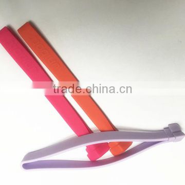 Wholesale eco-friendly custom made design silicone lanyard for water-drinking bottle