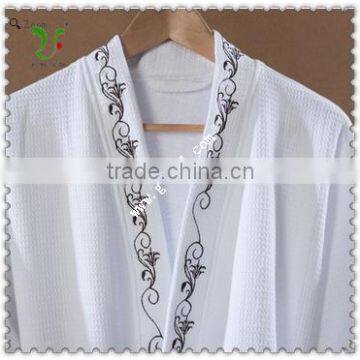 Edge Embroidery Waffle Terry photo-4