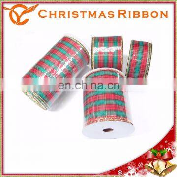 Metallic Christmas Nastro Features Prominent Woven Edging