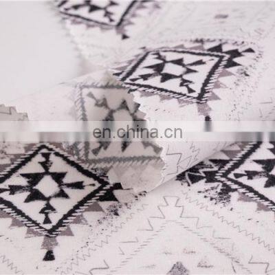 China Manufacturer High Quality Printed Digital Breathable Clothing Fabric photo-4