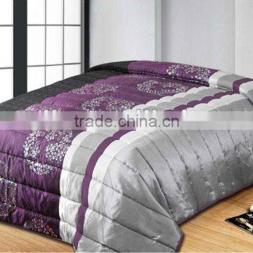 Taffeta Flocking Quilt Set