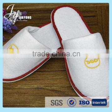 New design custom logo slippers disposable guest slippers