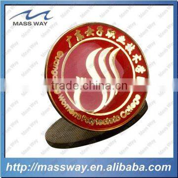 souvenir round shape lapel made brass metal gold epoxy pin badge