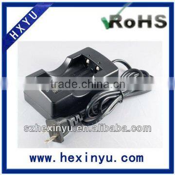 Flashlight battery charger/ CE 18650 li-ion battery charger