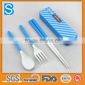 Customize Logo and Color Portable Folding Travel Cutlery Set photo-2