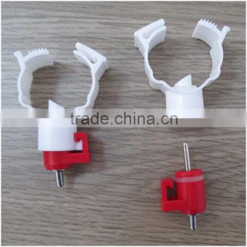 Crooked Head Poultry Nipple Drinker For Round Tube PP