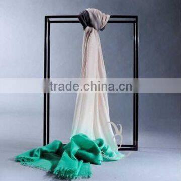 Worsted Twill Woven Graduated Color Fashionable Scarf