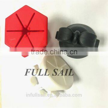 2016 Newest Silicone Gripper Finger Wearable Ring Nail Polish Holder photo-4