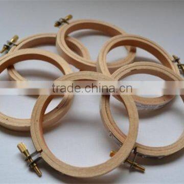 Hot sell flexiable 6 x 3 inch mini embroidery hoops made in China