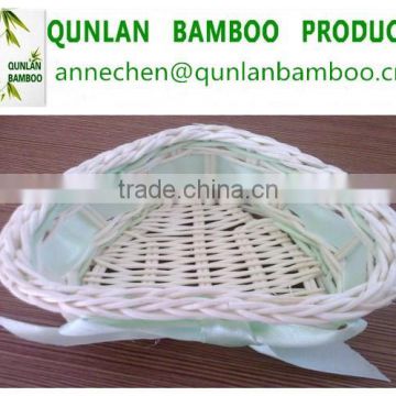 Lightweight high quality oval bamboo basket with heart shape