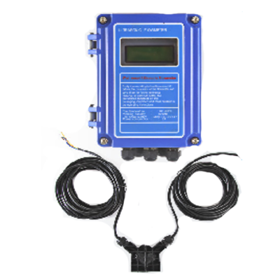 Внешний прижимной ультразвуковой расходомер BOS-3000B с настенным основным блоком может быть подключен к питанию от 220В или 24В DC по выбору.