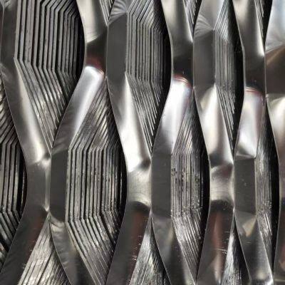 Hot-Dip Galvanized Expanded Metal Mesh 0.5-14mm Thickness in Iron Pallet Packing photo-4