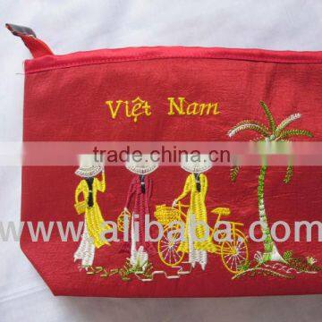 Hand embroidery bag for tourists